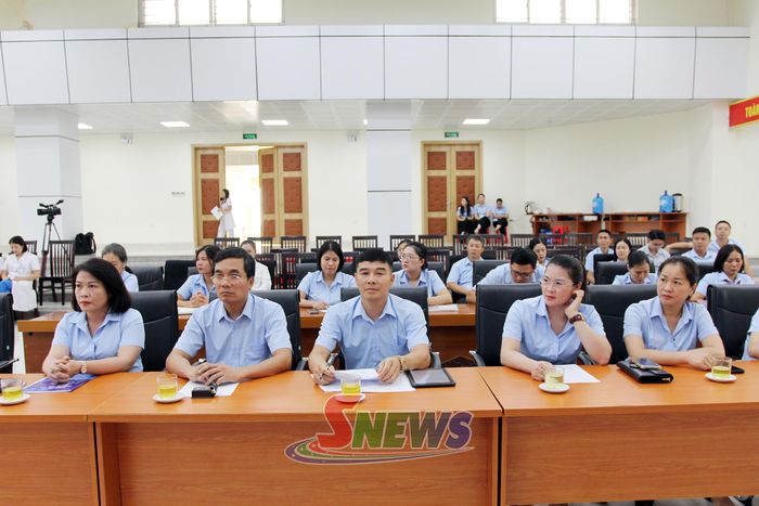 Đại biểu tham dự hội nghị