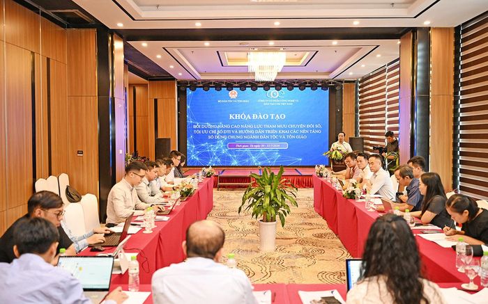 Quang cảnh các đại biểu tham dự khóa tập huấn. Ảnh: Xuân Thường