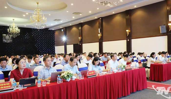Đại biểu dự Hội nghị.
