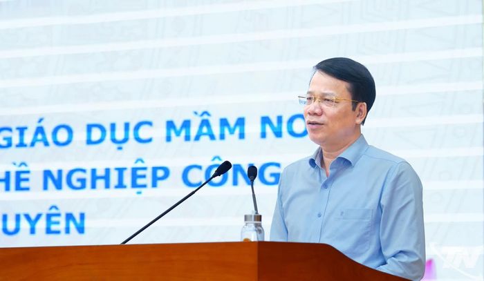 Đồng chí Dương Văn Lượng, Phó Chủ tịch UBND tỉnh phát biểu.