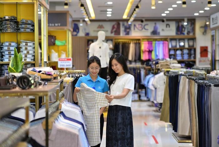 chi phí quản lý được kiểm soát phù hợp với quy mô hoạt động; quản trị hàng tồn kho, công nợ và vốn lưu động được chú trọng, góp phần nâng cao hiệu quả sử dụng vốn tại Vinatex.