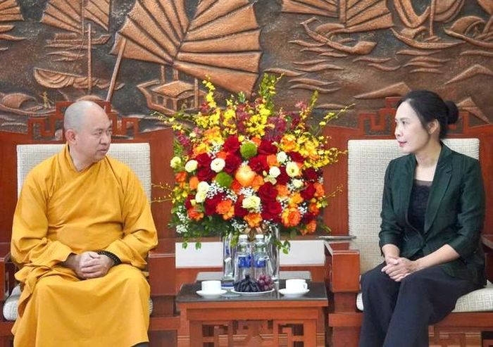 Thượng tọa Thích Đức Thiện chúc mừng Ban Tôn giáo Chính phủ nhân Kỷ niệm 71 năm Ngày truyền thống ngành Quản lý Nhà nước về tôn giáo