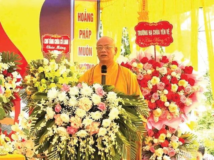 Hòa thượng Thích Quảng Hà, Phó Chủ tịch Hội đồng Trị sự, Trưởng ban Trị sự GHPGVN tỉnh Ninh Bình sách tấn Tăng Ni