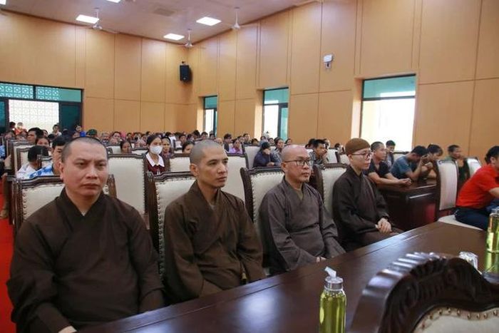 Chư Tăng Ni tham dự