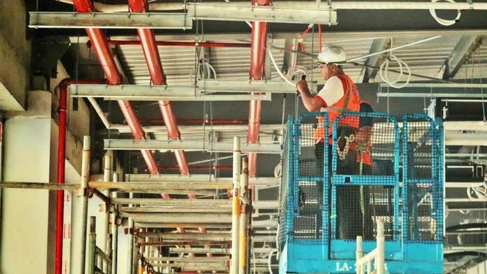 Cần mẫn và tỉ mỉ từng chi tiết đảm bảo chất lượng công trình.