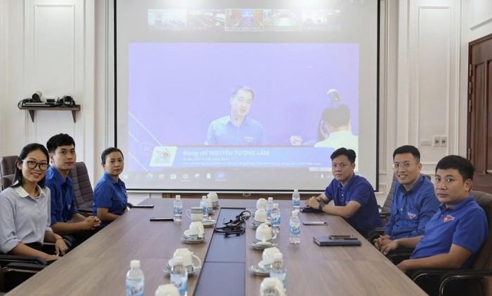 Các điểm cầu trong và ngoài Hà Nội tham dự trực tuyến Hội nghị trực tuyến nghiên cứu, học tập, quán triệt Nghị quyết Đại hội đại biểu toàn quốc Đoàn TNCS Hồ Chí Minh lần thứ XIII, nhiệm kỳ 2026 – 2031. Nguồn: Đoàn thanh niên Bộ Tài chính.