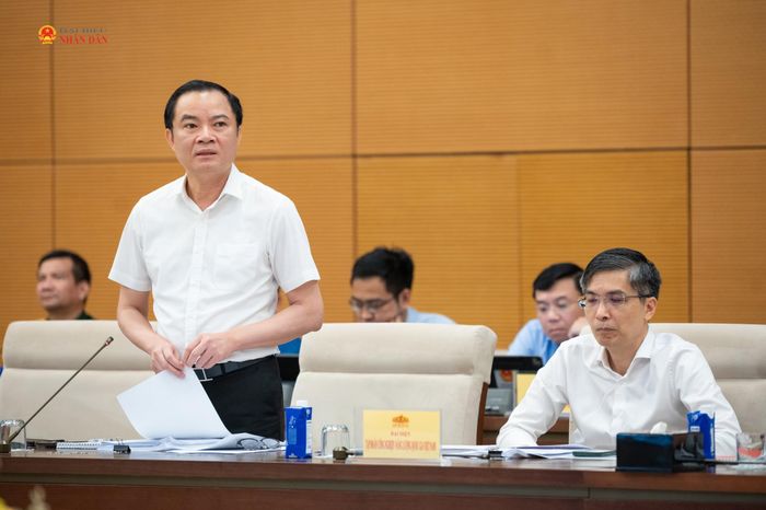 Chủ tịch Hội đồng Thành viên, Tổng Giám đốc Tập đoàn Công nghiệp - Năng lượng Quốc gia Lê Ngọc Sơn phát biểu
