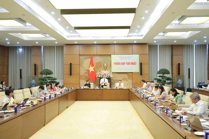 Toàn cảnh phiên họp