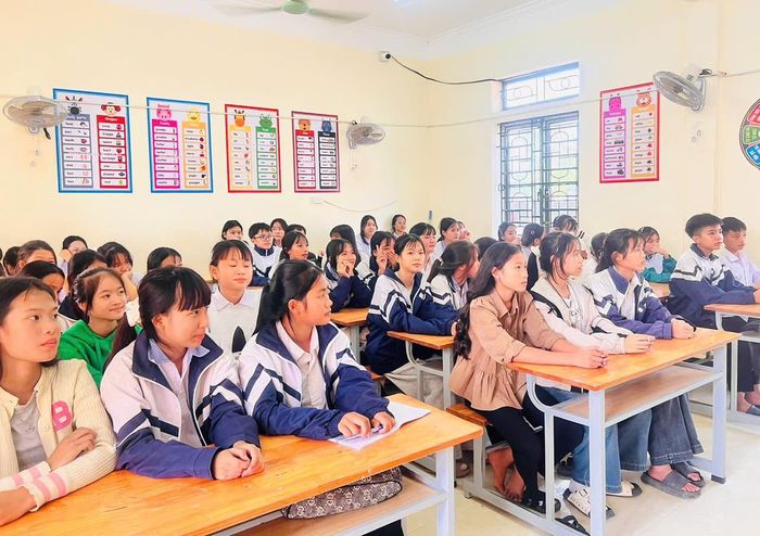 Tinh gọn bộ máy nhưng không làm ảnh hưởng đến cơ hội học tập của học sinh