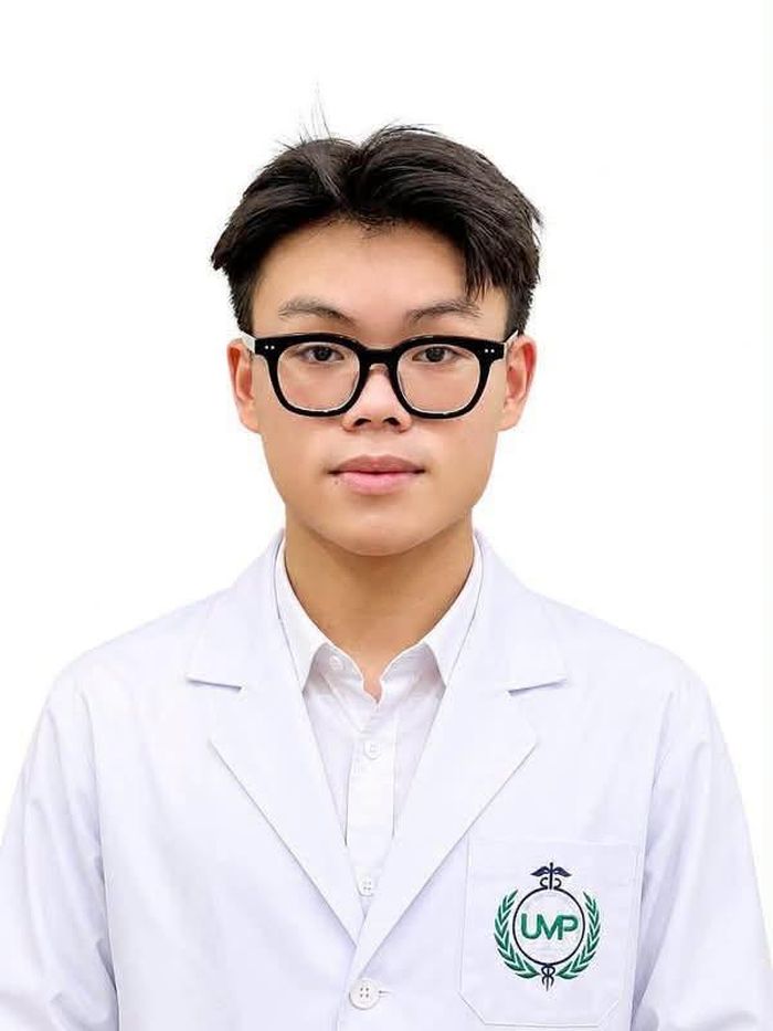 Em Phạm Tuấn Hùng - sinh viên năm hai ngành Y Đa khoa, Trường Đại học Y Dược, Đại học Quốc gia Hà Nội. Ảnh: Trường Đại học Y Dược