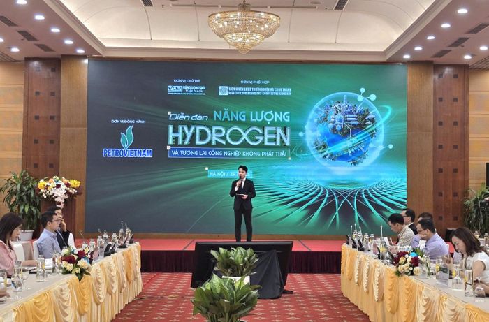 Toàn cảnh Diễn đàn “Năng lượng hydrogen và tương lai công nghiệp không phát thải”. Ảnh: Petrovietnam
