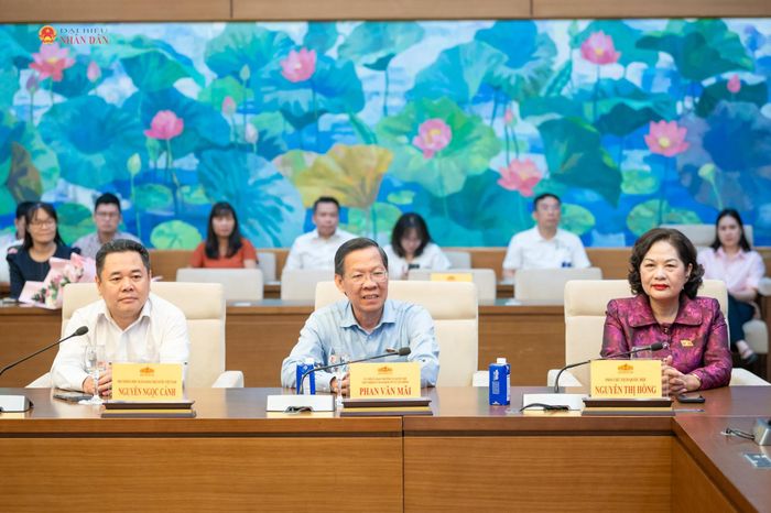 Phó Chủ tịch Quốc hội Nguyễn Thị Hồng dự Lễ công bố