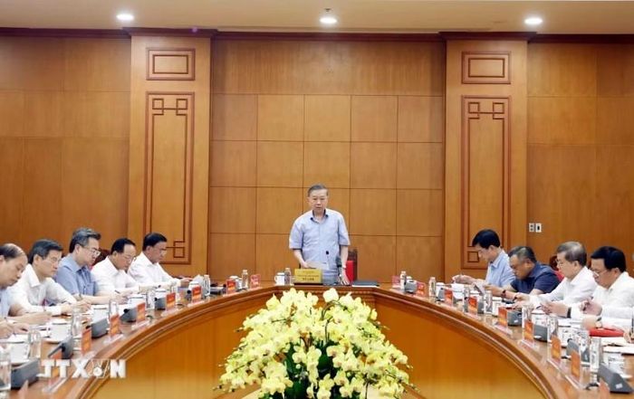 Tổng Bí thư, Chủ tịch nước Tô Lâm khẳng định, việc xây dựng Chiến lược công tác tư tưởng của Đảng trong bối cảnh chuyển đổi số là yêu cầu khách quan, cấp thiết và có ý nghĩa lâu dài. (Ảnh: TTXVN)