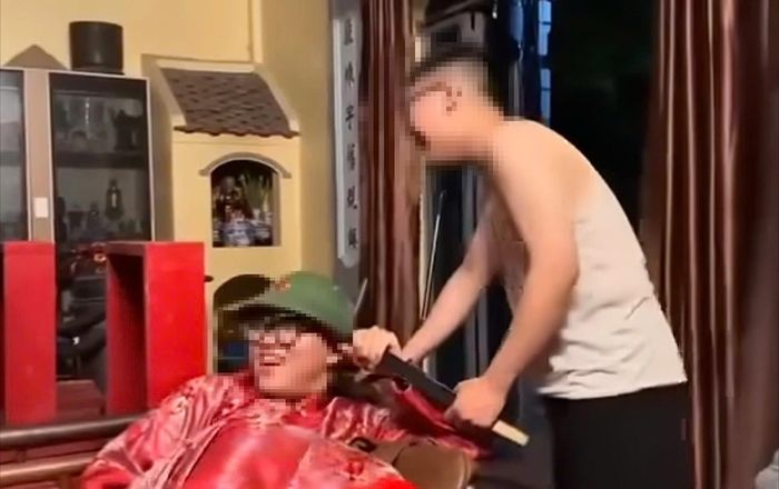 Những hình ảnh phản cảm trong video nhanh chóng thu hút sự chú ý trên mạng xã hội, đồng thời vấp phải sự lên án của cộng đồng mạng. Ảnh: Chụp từ video.