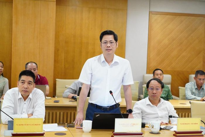 Ông Hoàng Anh Tú, Phó Vụ trưởng Vụ Khoa học kỹ thuật và công nghệ phát biểu