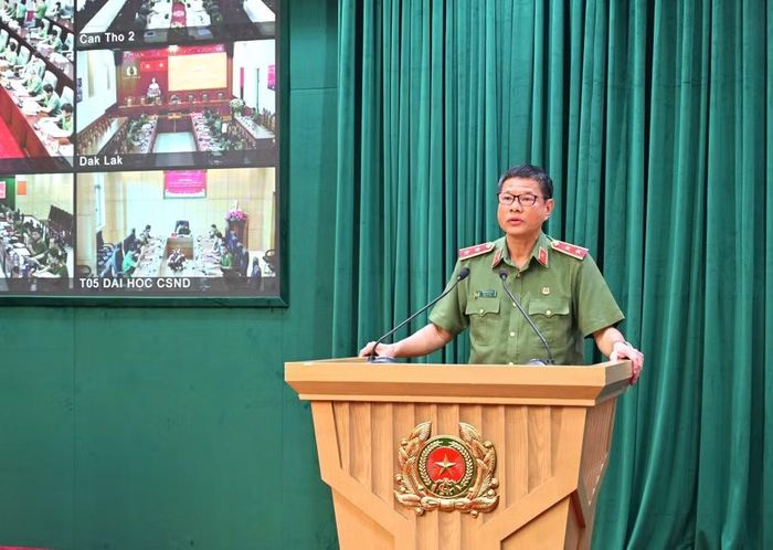 Trung tướng, TS Trần Minh Lệ, Cục trưởng Cục Đào tạo phát biểu tại hội nghị.