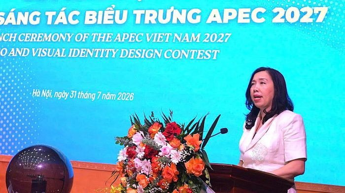 Thứ trưởng Bộ Ngoại giao Nguyễn Thị Thu Hằng phát biểu tại lễ phát động cuộc thi.