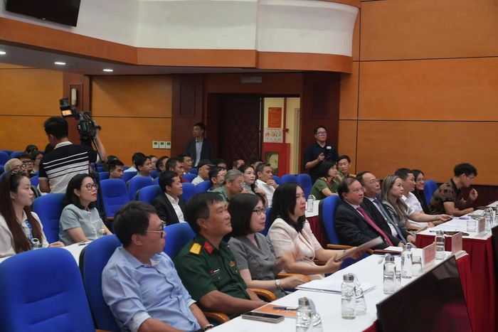 Lễ phát động thu hút đại diện nhiều cơ quan, đơn vị, nhà thiết kế, họa sĩ, chuyên gia sáng tạo.