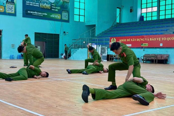 Những màn tranh tài hấp dẫn tạo nên không khí sôi động tại Hội thao CAND năm 2026 ở TP Đà Nẵng.