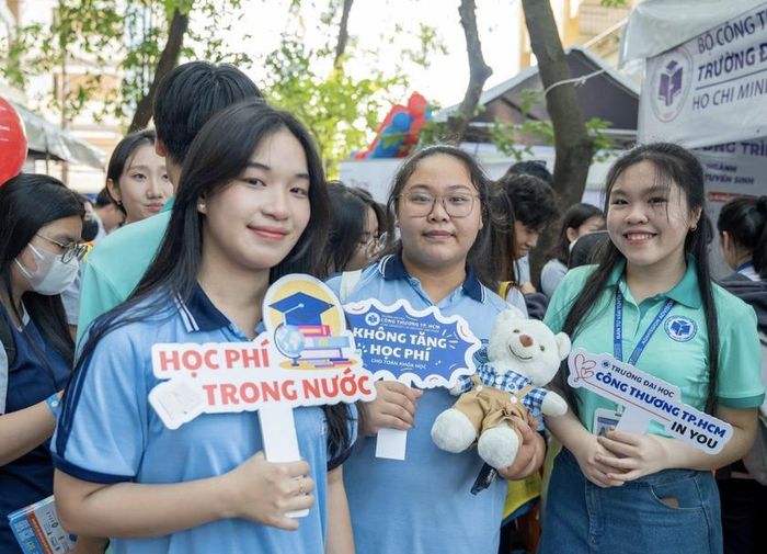 Trường Đại học Công thương Thành phố Hồ Chí Minh ghi nhận gần 146.000 lượt đăng ký nguyện vọng. Ảnh: Trường Đại học Công thương Thành phố Hồ Chí Minh