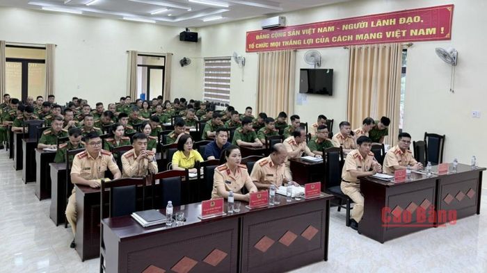 Các đại biểu dự lớp tập huấn.
