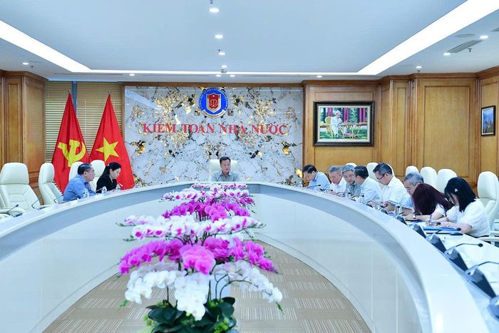 Quang cảnh cuộc họp. Ảnh: M. THÚY