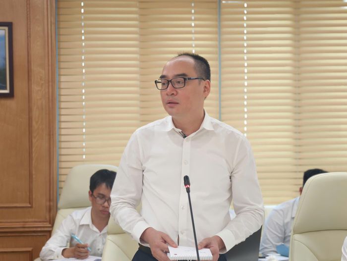 Phó Tổng Kiểm toán nhà nước Bùi Quốc Dũng phát biểu tại cuộc họp.