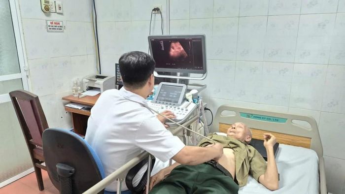  Bệnh viện đầu tư máy móc hiện đại, đáp ứng nhu cầu điều trị của người bệnh.