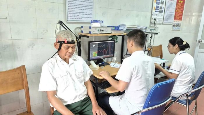 Đội ngũ bác sĩ của Bệnh viện Tâm thần Phú Thọ luôn chăm sóc người bệnh bằng tất cả tình thương.