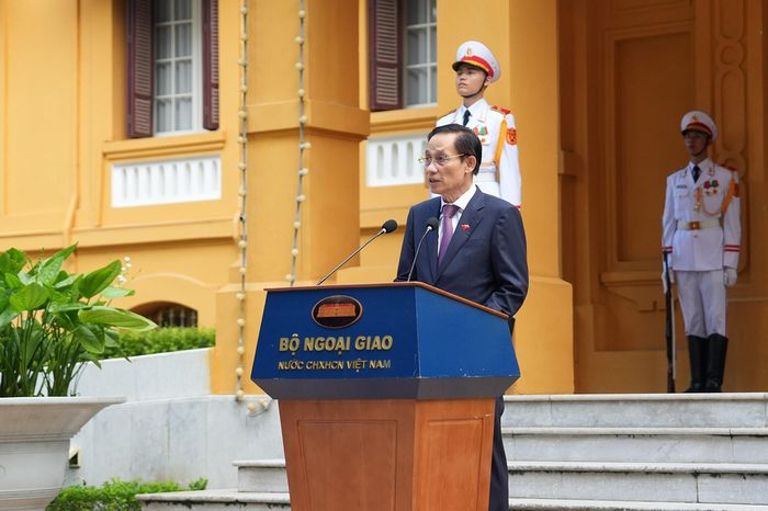 Bộ trưởng Bộ Ngoại giao Lê Hoài Trung phát biểu tại buổi lễ. Ảnh: Hoàng Linh