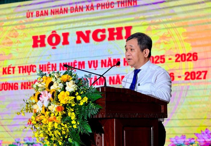 Trưởng phòng Văn hóa - Xã hội xã Phúc Thịnh Đặng Việt Hà báo cáo tại hội nghị. Ảnh: Thanh Hà