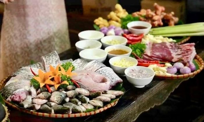 Nguyên liệu sử dụng để chế biến món cá kho Phù Đổng. Ảnh: CTV.