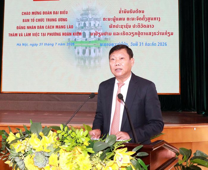 Phó Chủ tịch UBND thành phố Hà Nội Đỗ Anh Tuấn phát biểu. Ảnh: Cẩm Anh