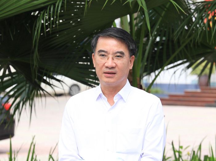 Phó Chủ tịch UBND thành phố Nguyễn Xuân Lưu trả lời phỏng vấn. Ảnh: Quang Thái