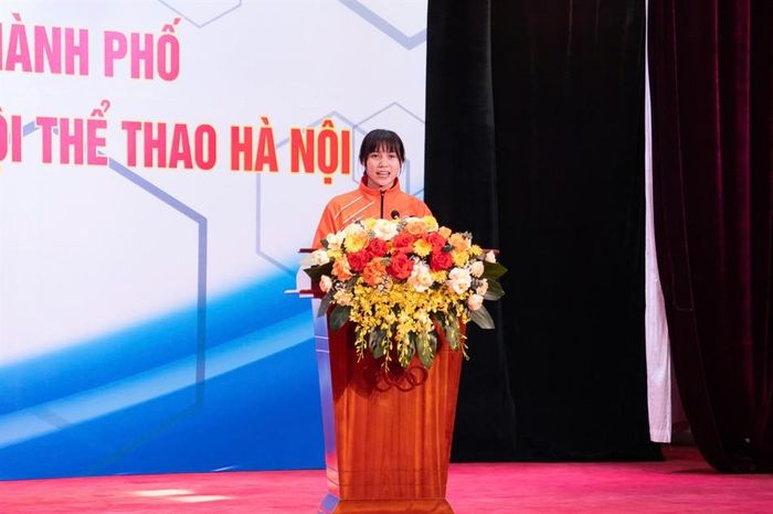 Đại diện VĐV Hà Nội phát biểu. Ảnh: Đình Bảo