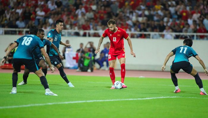 Ở trận đấu tiếp theo, thầy trò HLV Kim Sang-sik sẽ có chuyến làm khách trên sân của Indonesia. Ảnh: Ngọc Tú