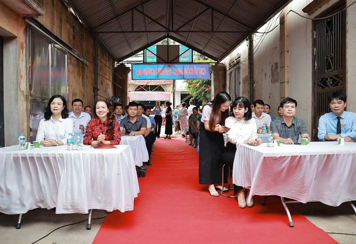 Đại biểu dự lễ ra mắt. Ảnh: NM