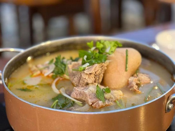 Nấu chín kỹ thức ăn là nguyên tắc quan trọng. Ảnh Thùy Vân