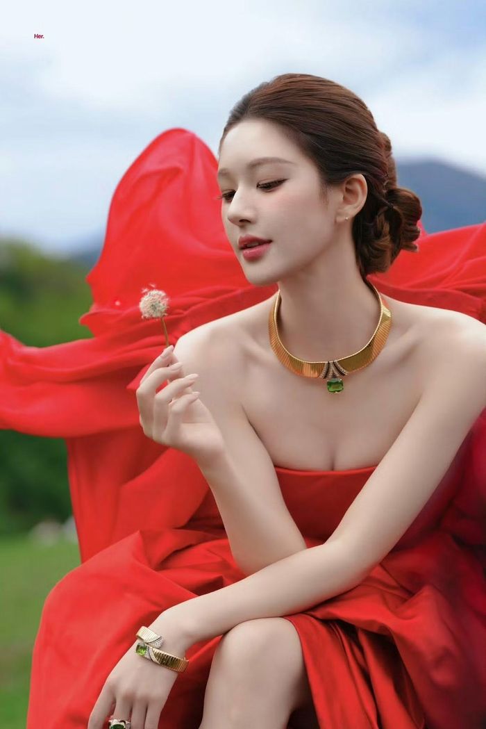 Triệu Lộ Tư chủ động tìm kiếm kịch bản.
