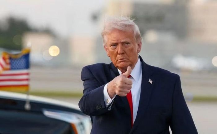 Phát biểu trong cuộc họp nội các tại khu nghỉ dưỡng Trại David, bang Maryland, ông Trump khẳng định: "Nước Mỹ sẽ giáng đòn rất mạnh vào họ".