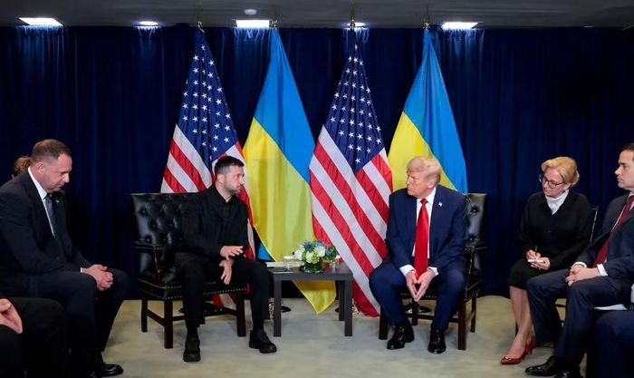 Trong chuyến thăm Washington, ông Zelensky cũng đã gặp lãnh đạo tập đoàn quốc phòng Lockheed Martin, đơn vị sản xuất tên lửa Patriot.