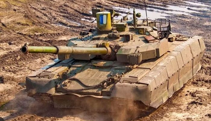 Thái Lan hiện là quốc gia duy nhất ở Đông Nam Á vận hành xe tăng T-84 Oplot-T. Nước này từng ký hợp đồng mua 49 chiếc và hoàn tất tiếp nhận vào năm 2018. Vì vậy, bất kỳ thay đổi nào trên dòng xe tăng này đều được xem là đáng chú ý.