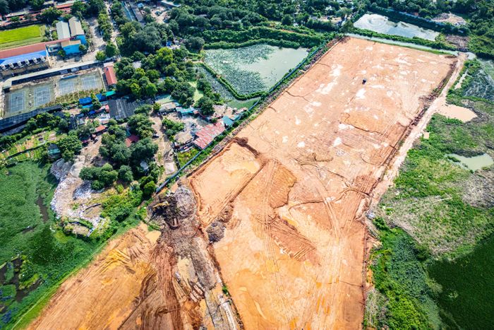  Nền khu vực Depot Xuân Đỉnh đã được san phẳng, sẵn sàng cho các hạng mục thi công tiếp theo. 
