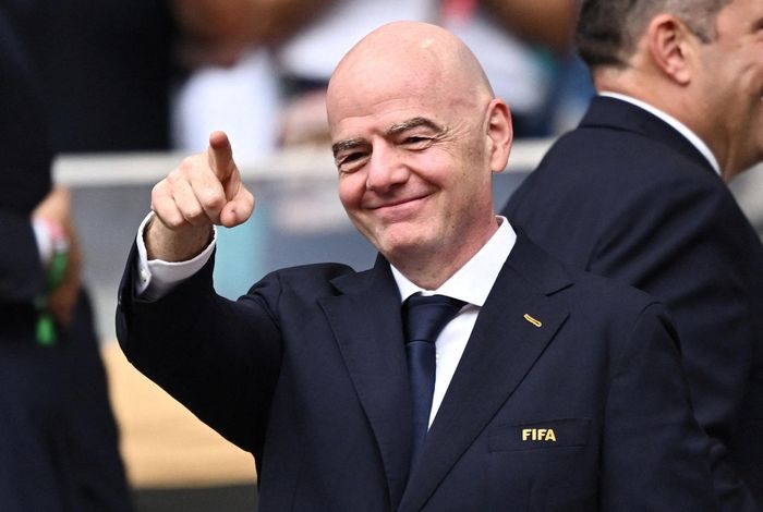 Cuộc khủng hoảng khiến hình ảnh một Chủ tịch FIFA gần như không thể bị thách thức của Infantino không còn nguyên vẹn.
