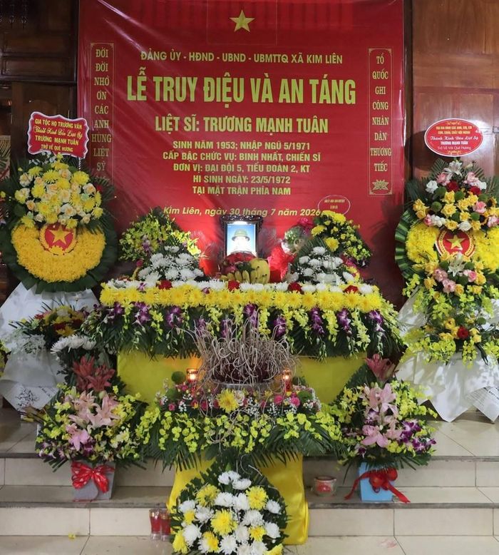 Lễ truy điệu, an táng hài cốt liệt sĩ Trương Mạnh Tuân tại quê nhà Kim Liên, Nghệ An