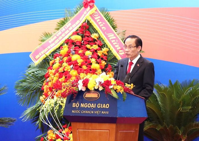 Ủy viên Bộ Chính trị, Bộ trưởng Bộ Ngoại giao Lê Hoài Trung phát biểu tại Hội nghị