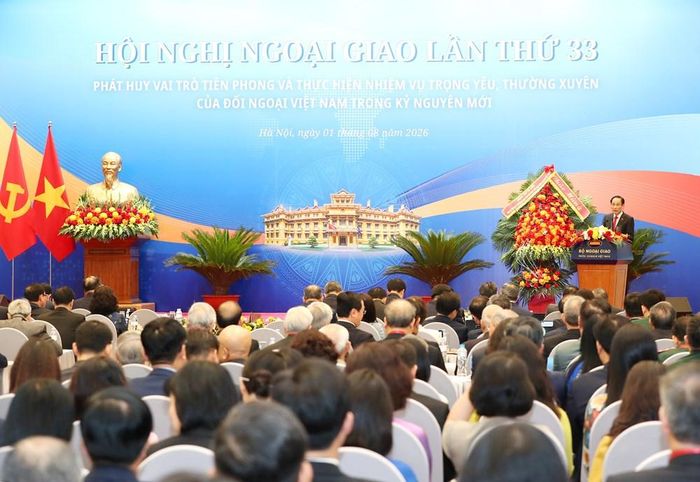 Ủy viên Bộ Chính trị, Bộ trưởng Bộ Ngoại giao Lê Hoài Trung phát biểu