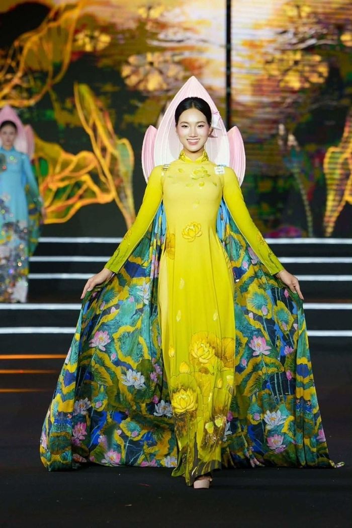 Hoa khôi Bùi Lan Anh