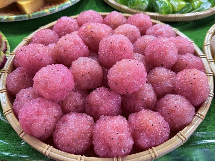 Bánh bột báng dẻo thơm, được chế biến từ bột báng và nước cốt dừa, mang hương vị dân dã. Ảnh: Thanh Sang- TTXVN