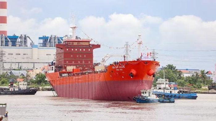 Tàu chở dầu/hóa chất do Công ty Đóng tàu Phà Rừng đóng cho chủ tàu Hàn Quốc.